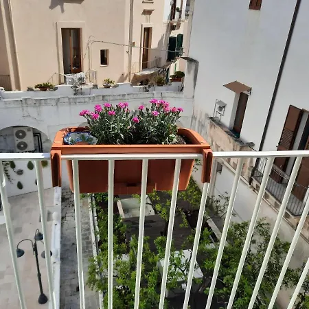 Couette-café Ninedda Monopoli