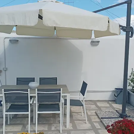 Couette-café Ninedda Monopoli